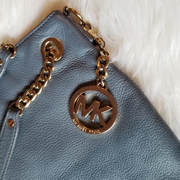 Michael Kors Handbags - Michael Kors 💙 Baby blue purse